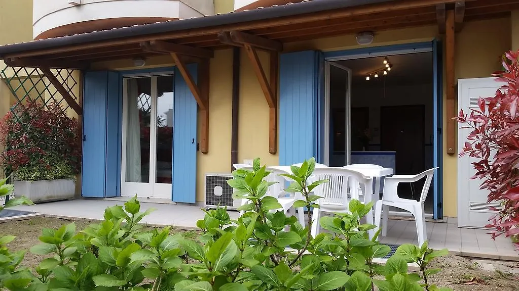 Apartment Residence Elisa Piano Terra Con Giardino E Posto Spiaggia Incluso Caorle