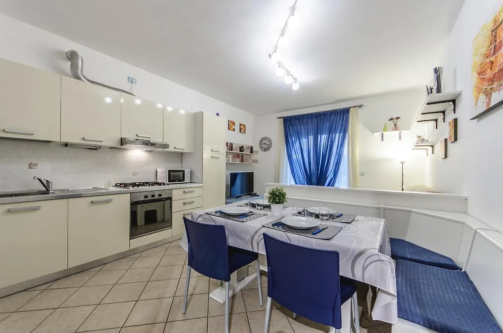 Residence Elisa Piano Terra Con Giardino E Posto Spiaggia Incluso Caorle Apartment